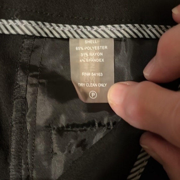 Calvin Klein curvy fit black pants. Size 6 - Picture 4 of 8